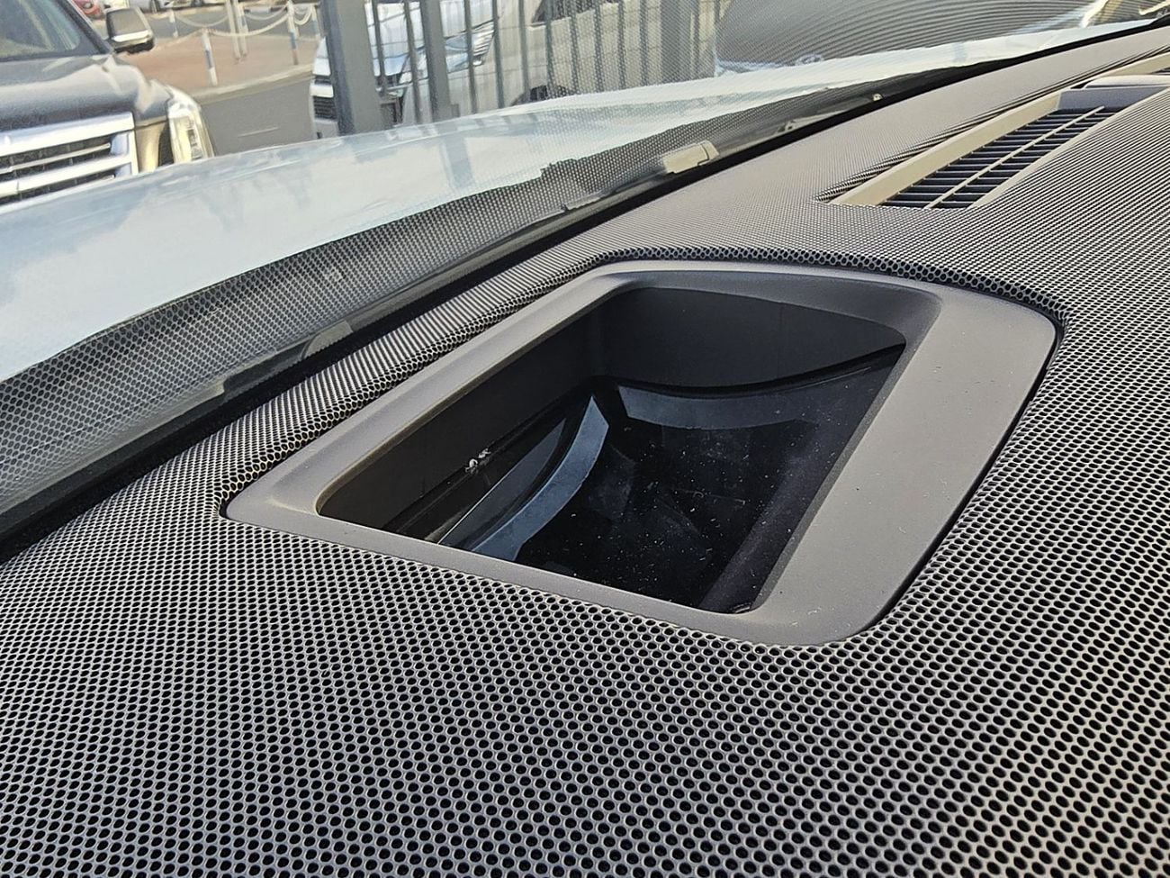 Cadillac Escalade Cadillac Escalade 6.2L Petrol V8 4WD Sport Platinum Black Color 2026 Model