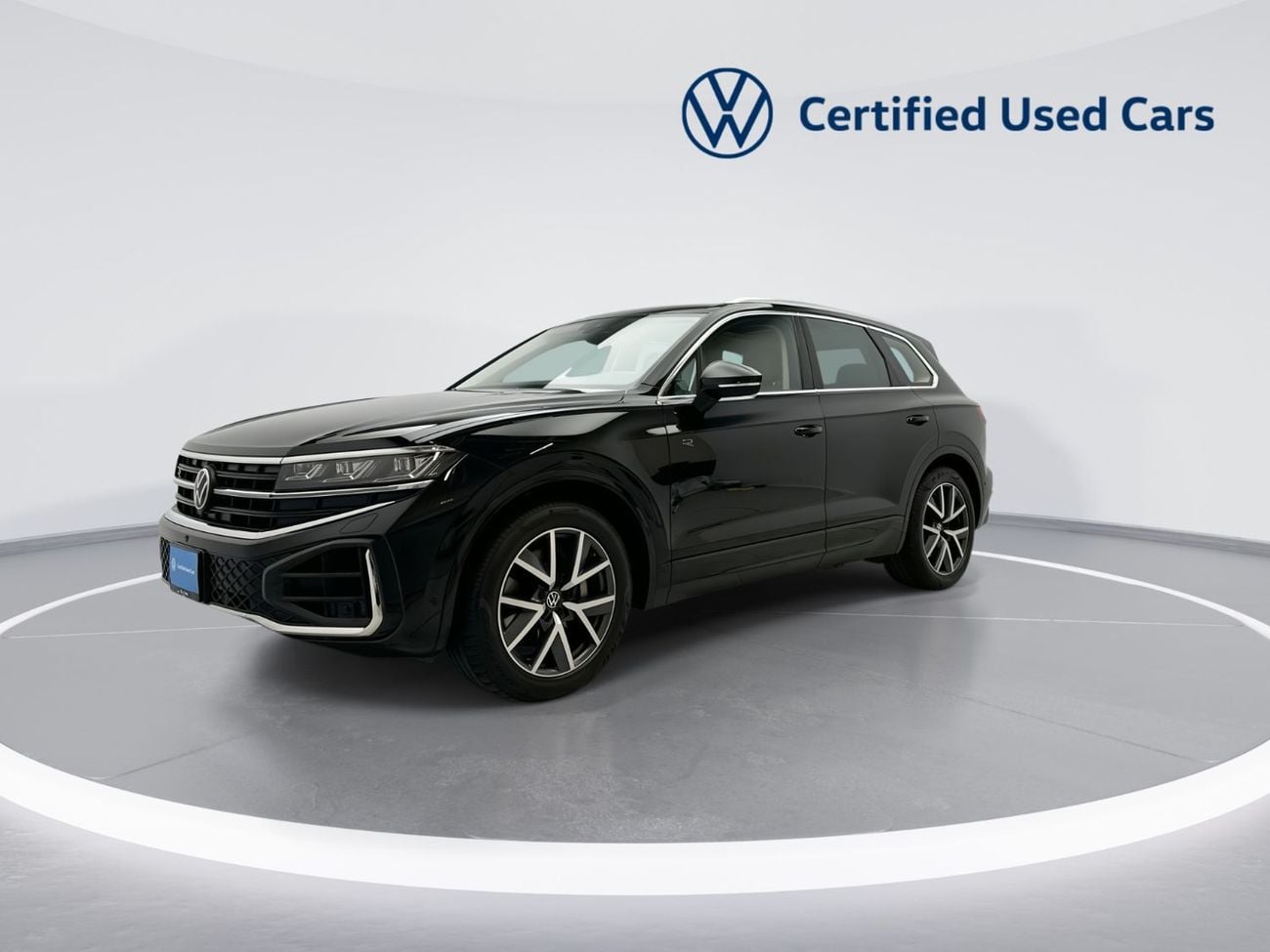 Volkswagen Touareg R-LINE + 3L | Premium Varenna Leather | Massage Seats | Panoramic Sunroof & Advanced Driver Assistance