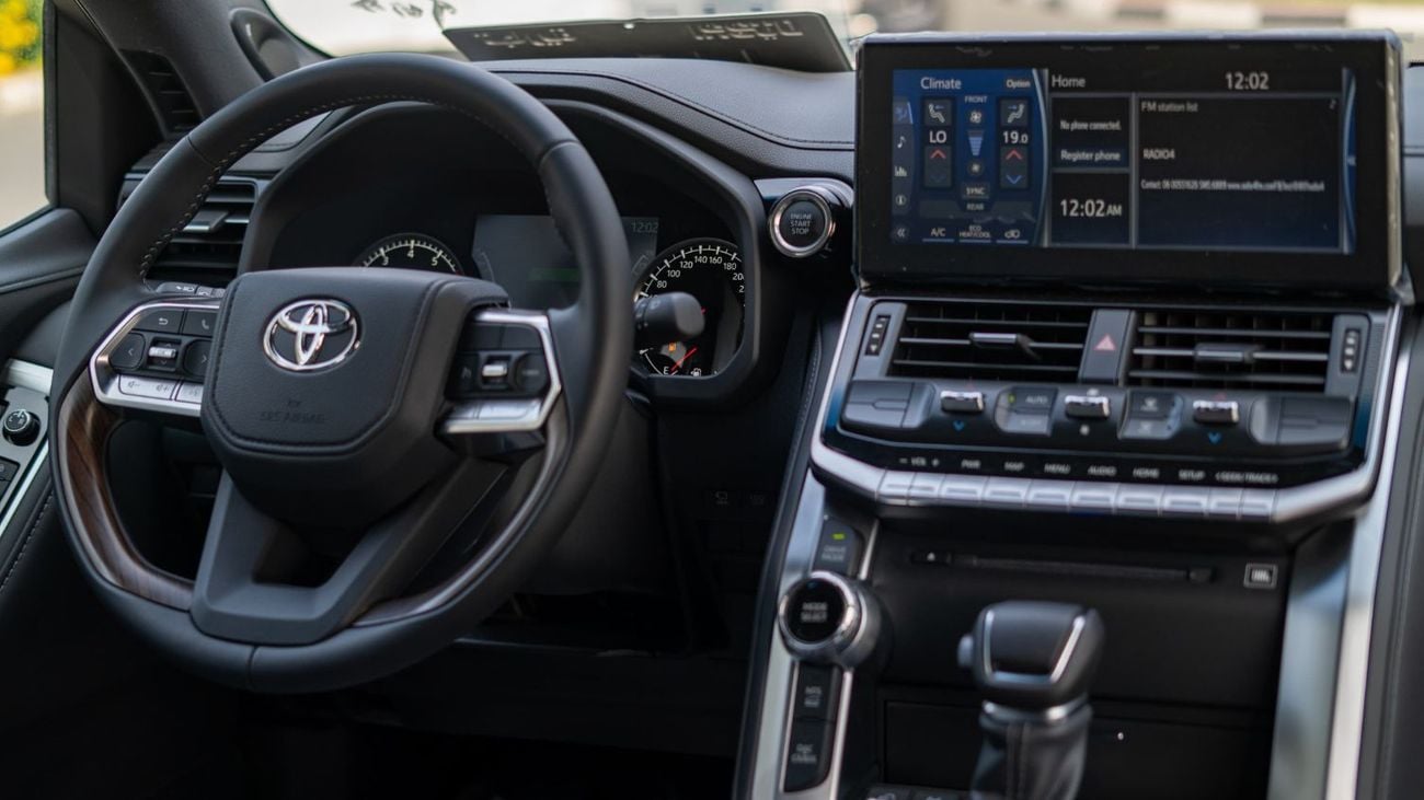 Toyota Land Cruiser LC300 VX V6 3.5L Petrol Twin-Turbo 2025YM Full Option