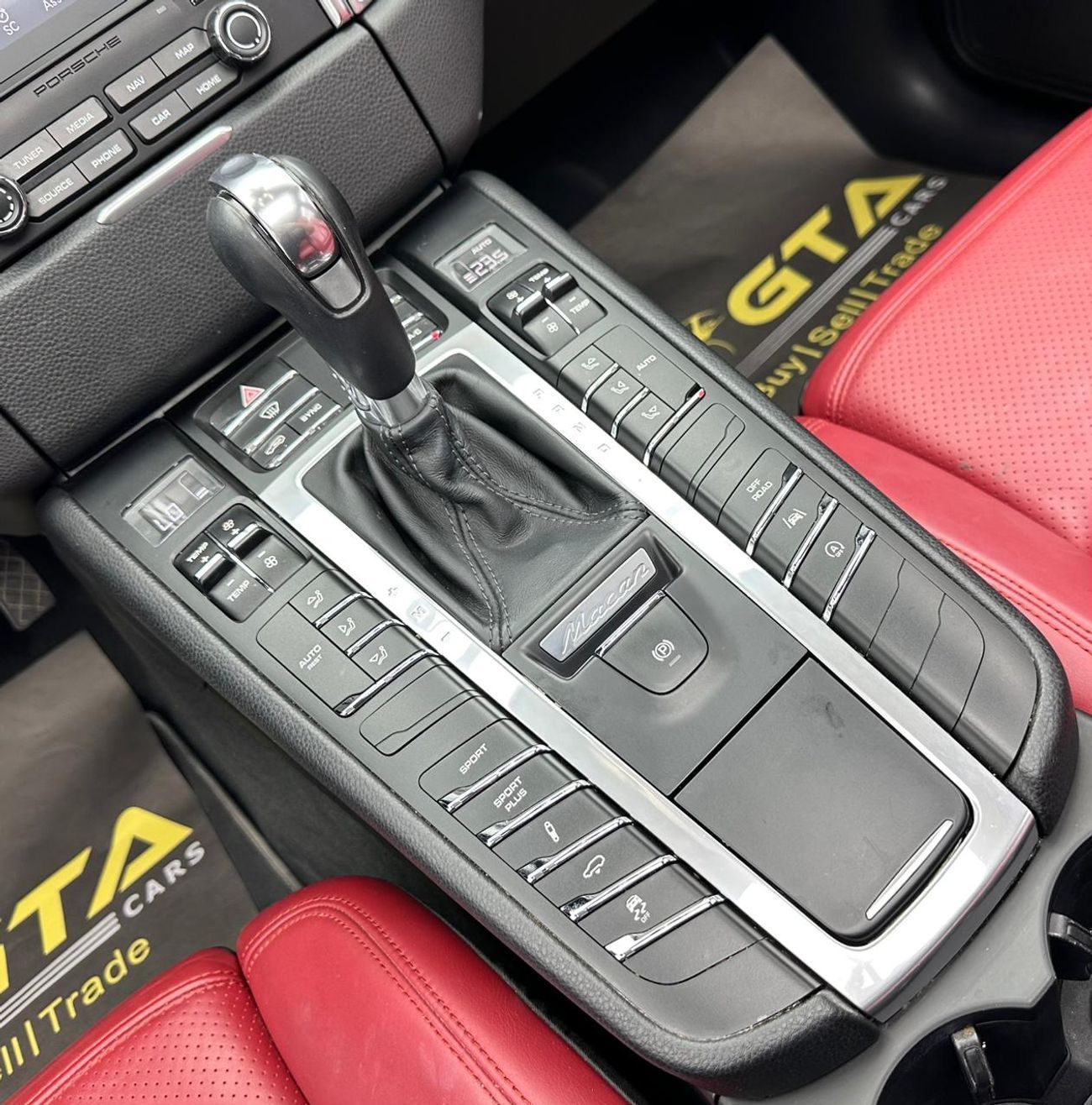 Porsche Macan S 3.0L (340 HP) 2018 Porsche Macan S, Porsche Full Service History, GC