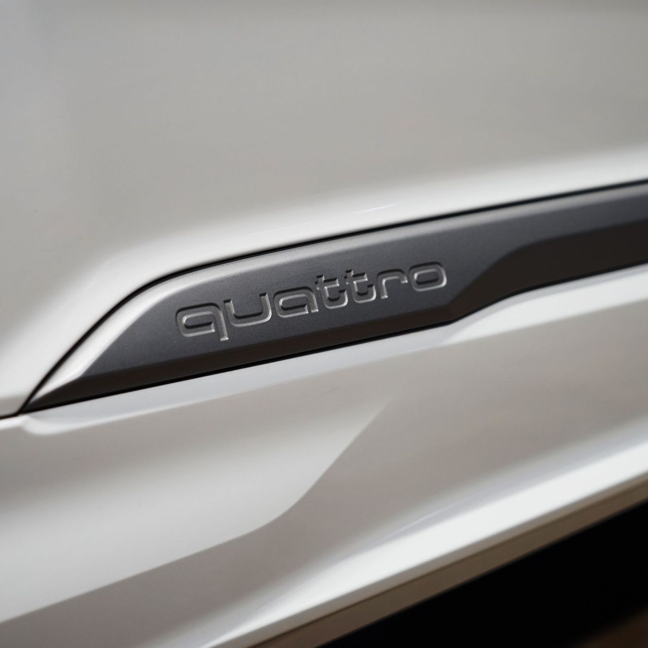 Audi Q7 55 TFSI quattro S-Line 3.0L AED 3,257 pm • 0% Downpayment • Q7 55TFSI S-Line • 1 Year Warranty