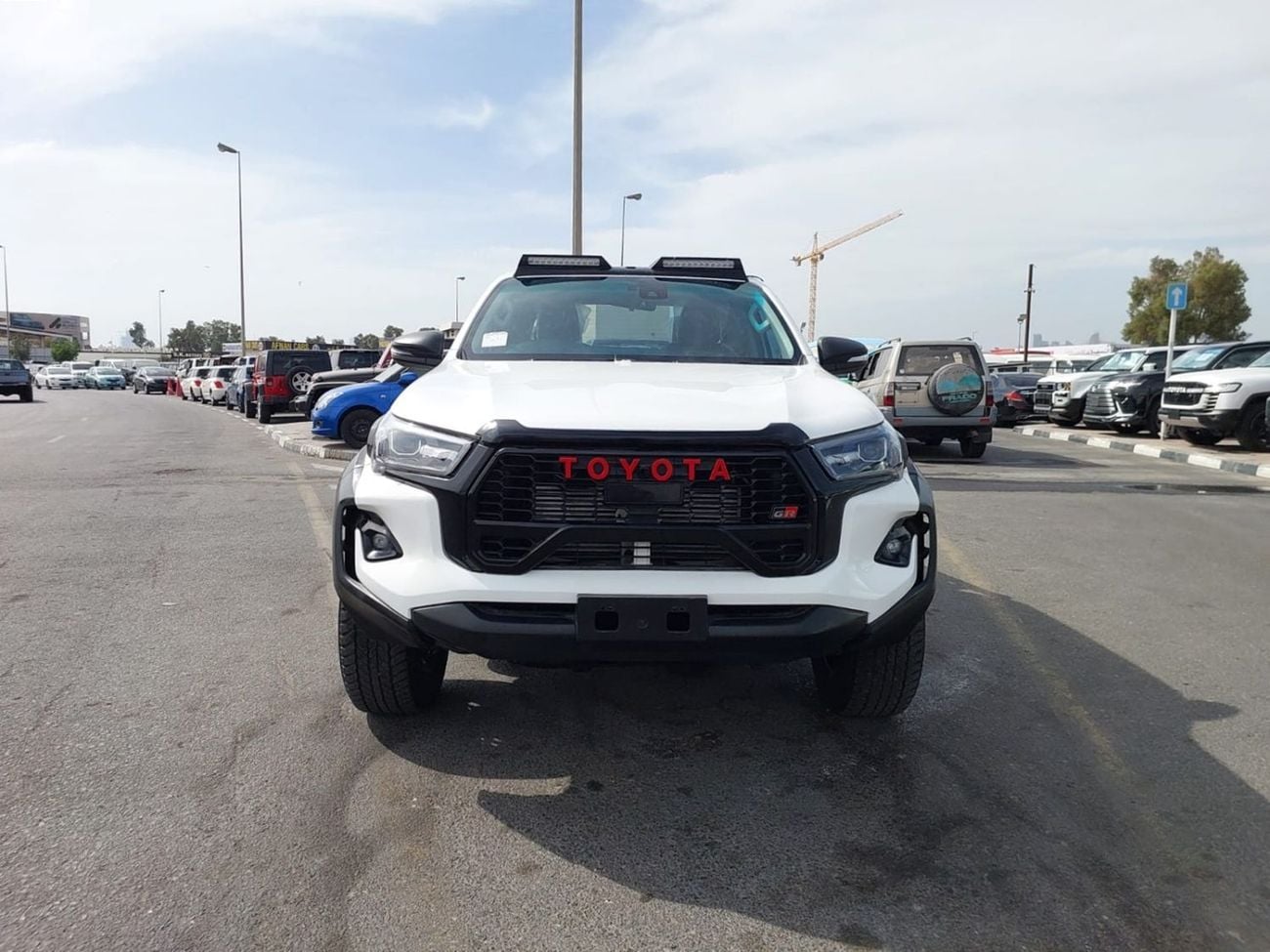تويوتا هيلوكس GR SPORT (RAMADAN OFFER) TOYOTA HILUX PICKUP RHD 2022 MODEL 2.4 L DIESEL AUTOMATIC(PM70393)