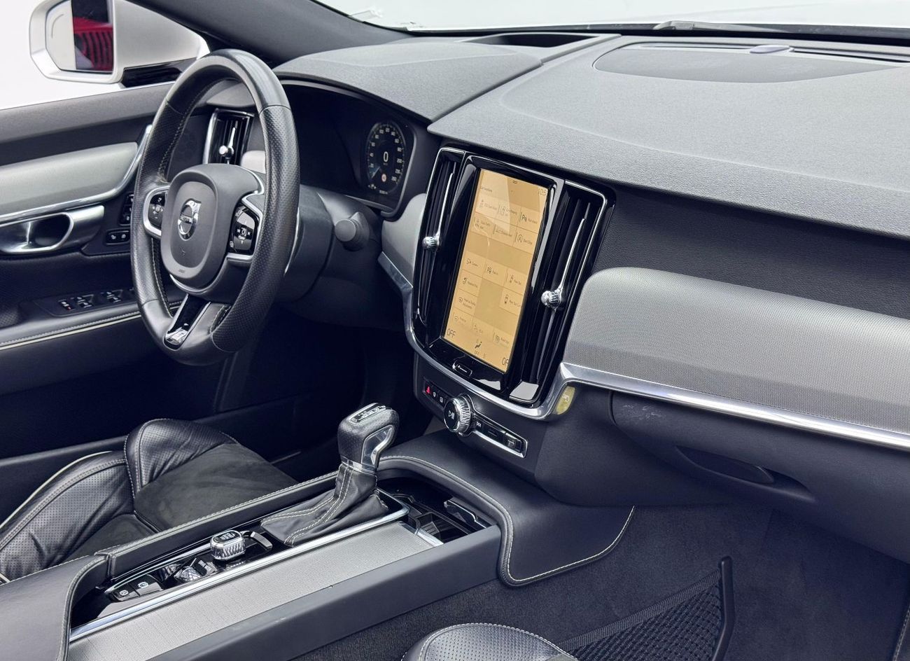 Volvo S90 R Design 2.0L 2018 Volvo S90 T6 R-Design, Warranty, Full Volvo Service History, Excellent Condition,