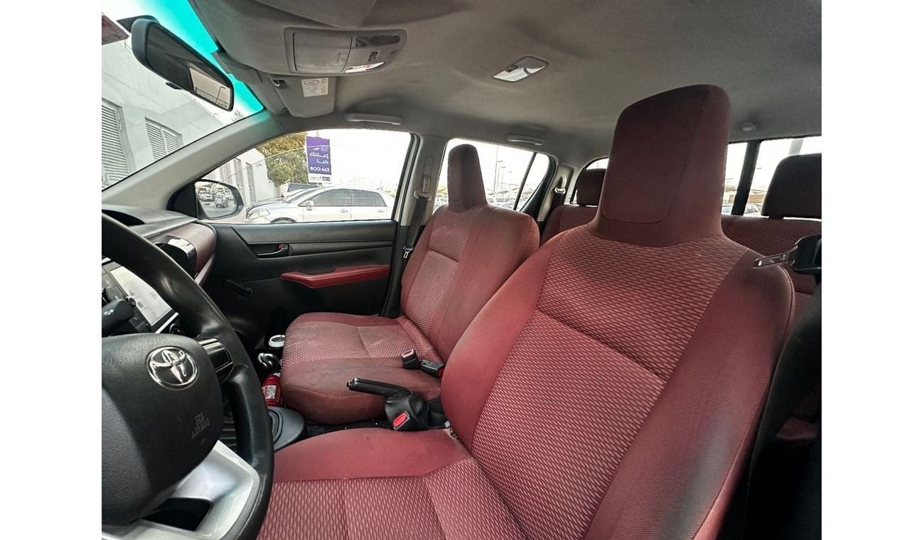 Toyota Hilux GLX 2 2.7L RWD