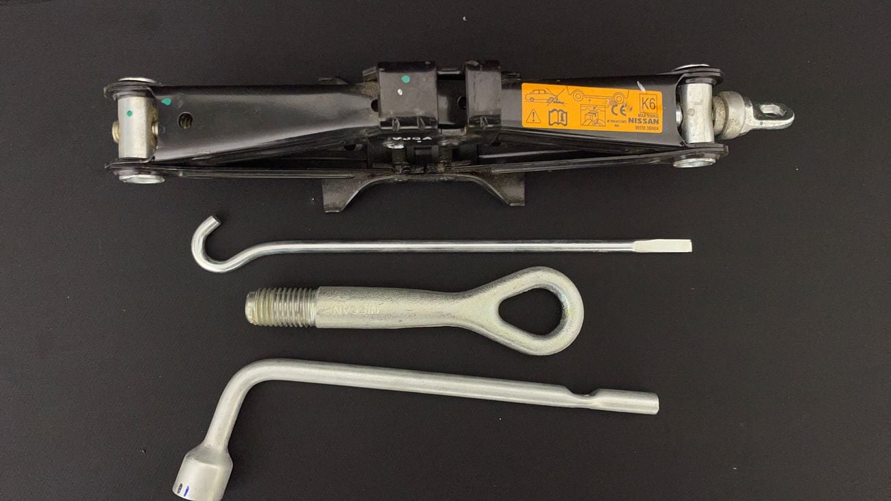 Nissan Sunny SV 1.5 | Zero Down Payment | Home Test Drive