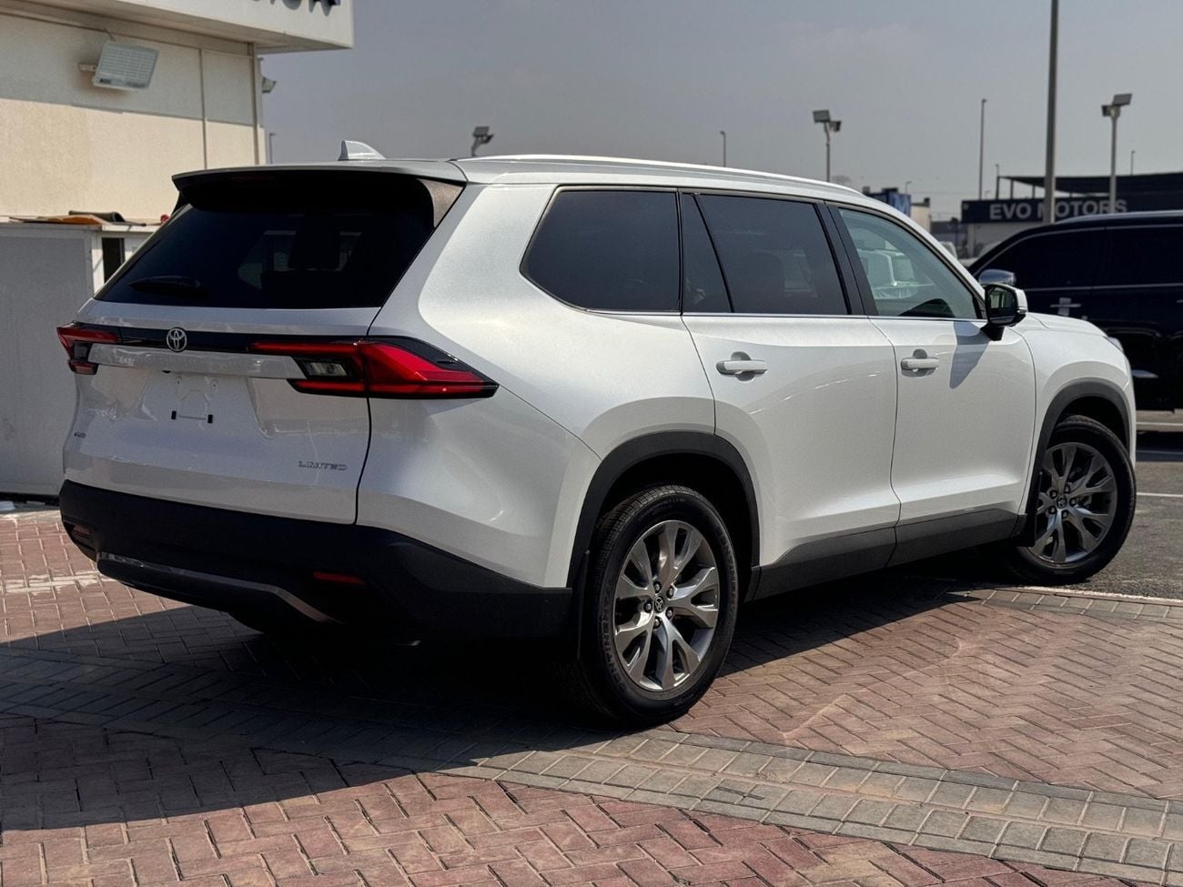 Toyota Grand Highlander LIMITED PETROL