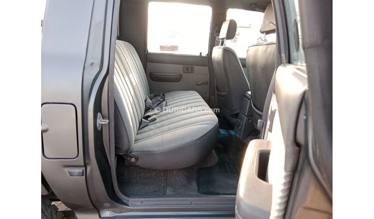 Toyota Hilux TOYOTA HILUX PICK UP RIGHT HAND DRIVE (PM1582)