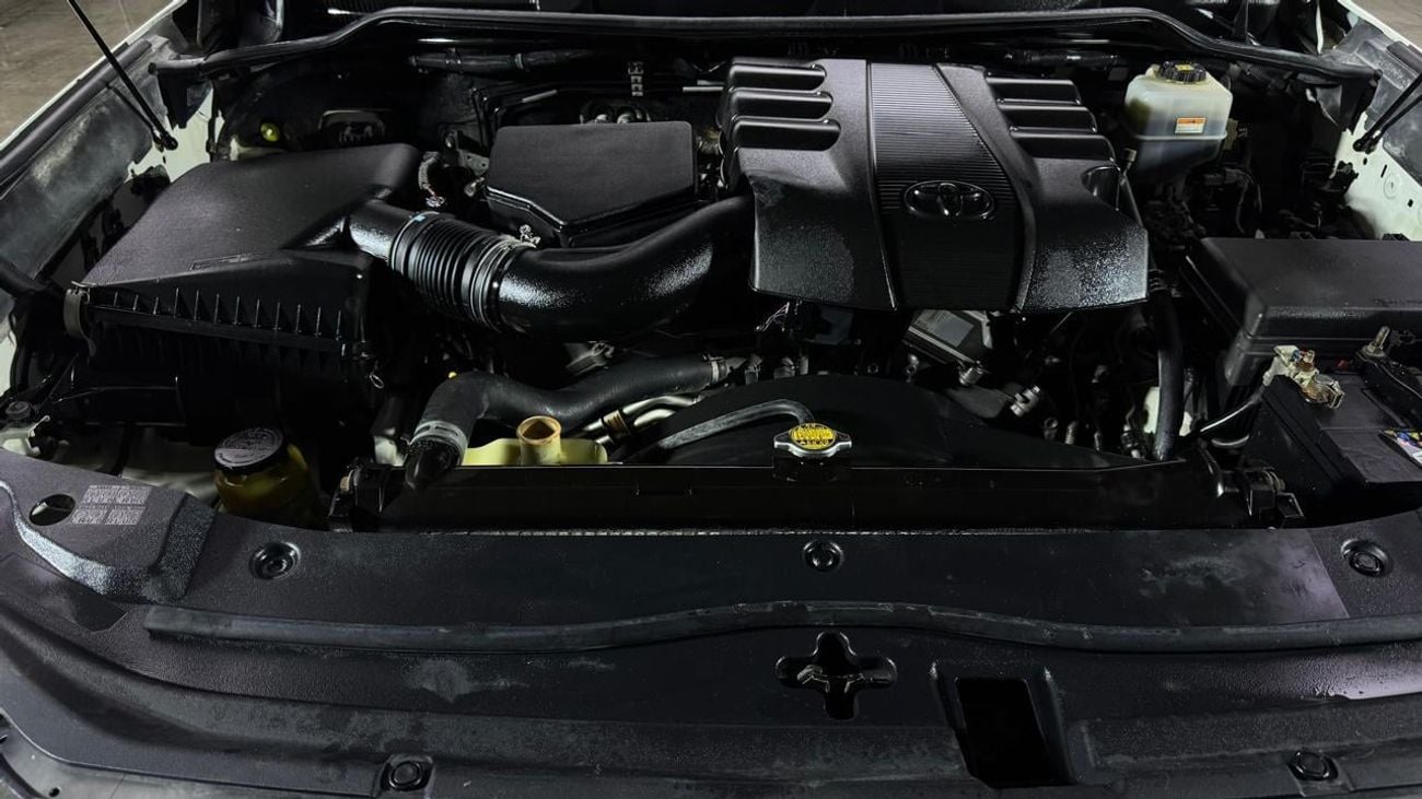 تويوتا لاند كروزر GXR+ 4.0L