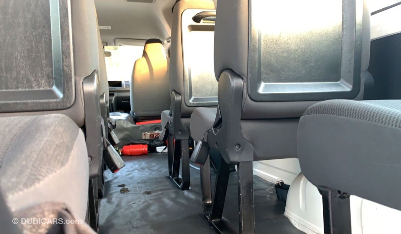 تويوتا هاياس Toyota Hiace 2018 GL 13 Seats Ref# 586