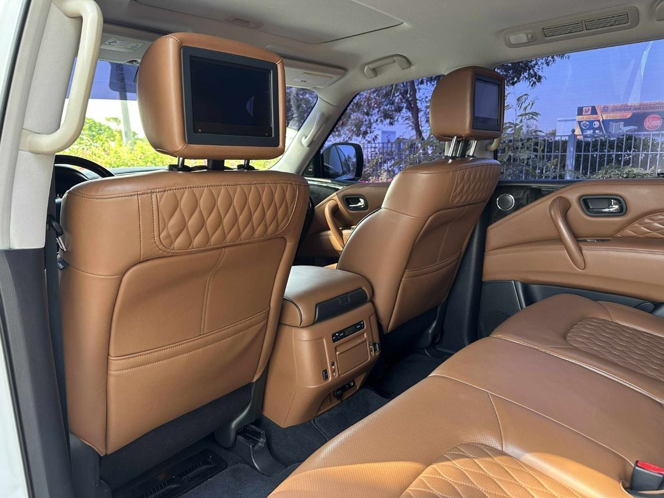 إنفينيتي QX80 Luxury 5.6L