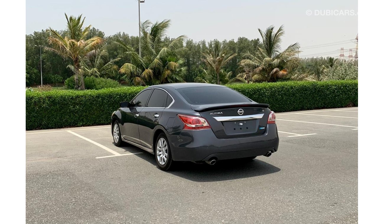 Nissan Altima SV