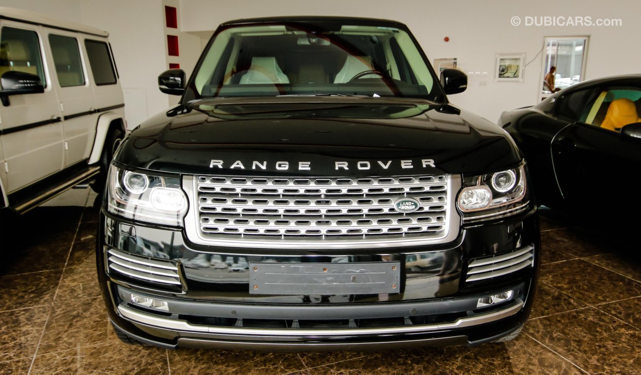 Land Rover Range Rover HSE With Vouge SE Supercharged Badge