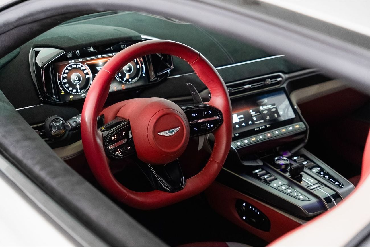 Aston Martin Vanquish STANDARD