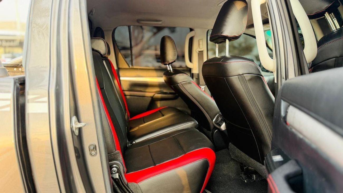 Toyota Hilux 2018 | 2.8L DIESEL | AT | RHD | DOUBLE CABIN | PUSH START ENGINE | ELECTRIC SEATS