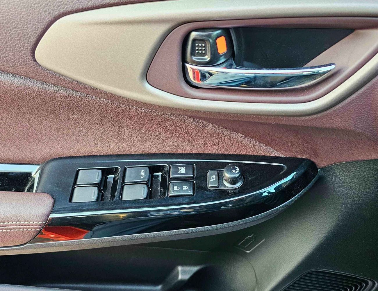 Suzuki Fronx GLX | HYBRID | 1.5L V4 PETROL| HEADUP DISPLAY | 360* CAMERAS | " 9" DISPLAY AUDIO (CODE # GLX)