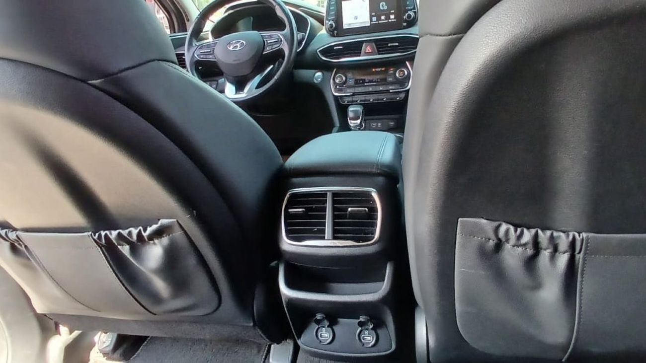 Hyundai Santa Fe hyundai santafe 2019 korea specs