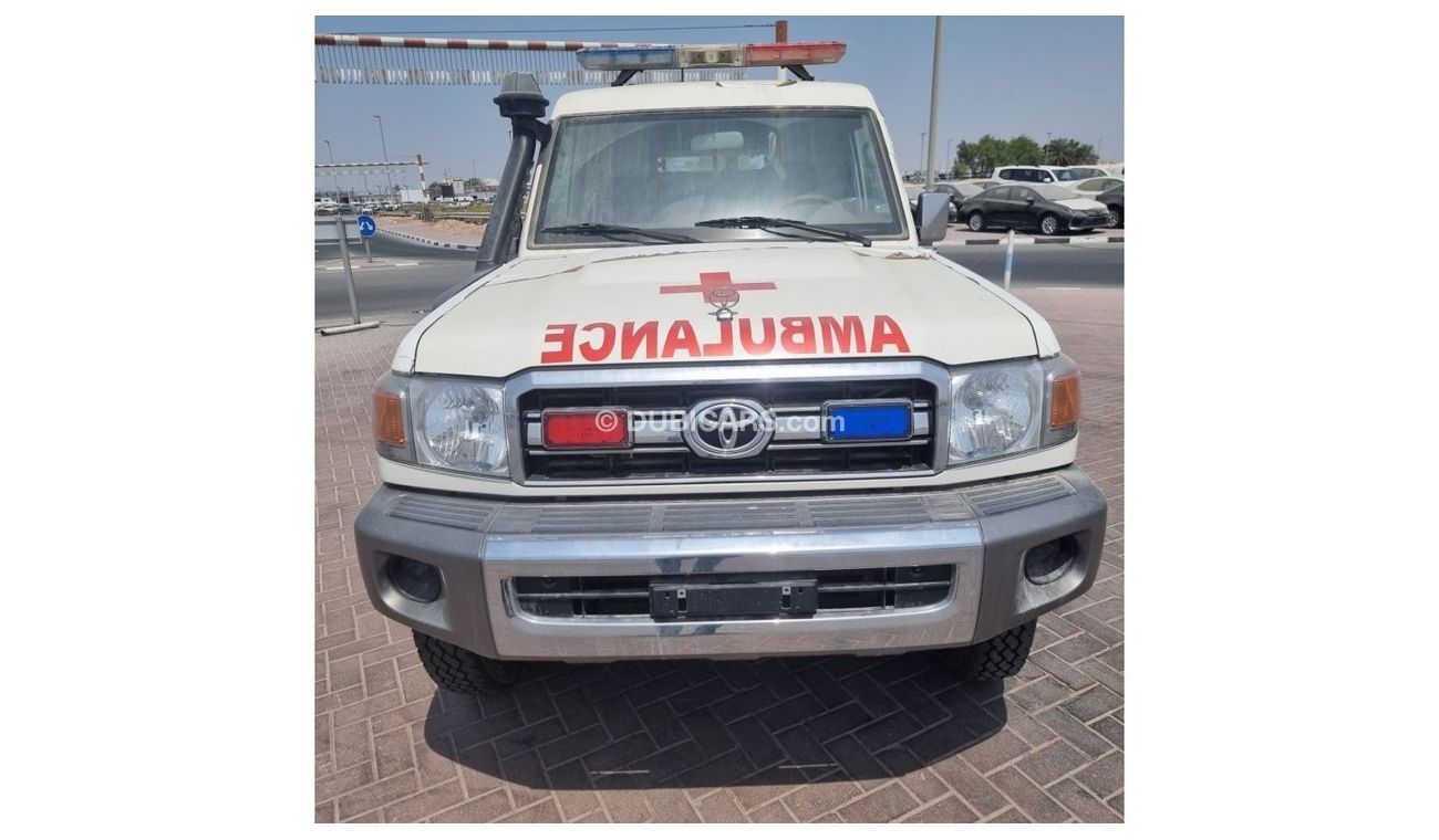 Toyota Land Cruiser 70 TOYOTA LC HTOP AMBULANCE 4.0 PETROL V6