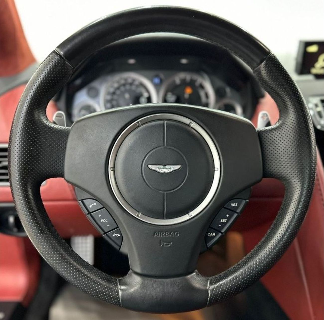 أستون مارتن فانتيج 2013 Aston Martin Vantage, Full Aston Martin Service History, Excellent Condition, GCC