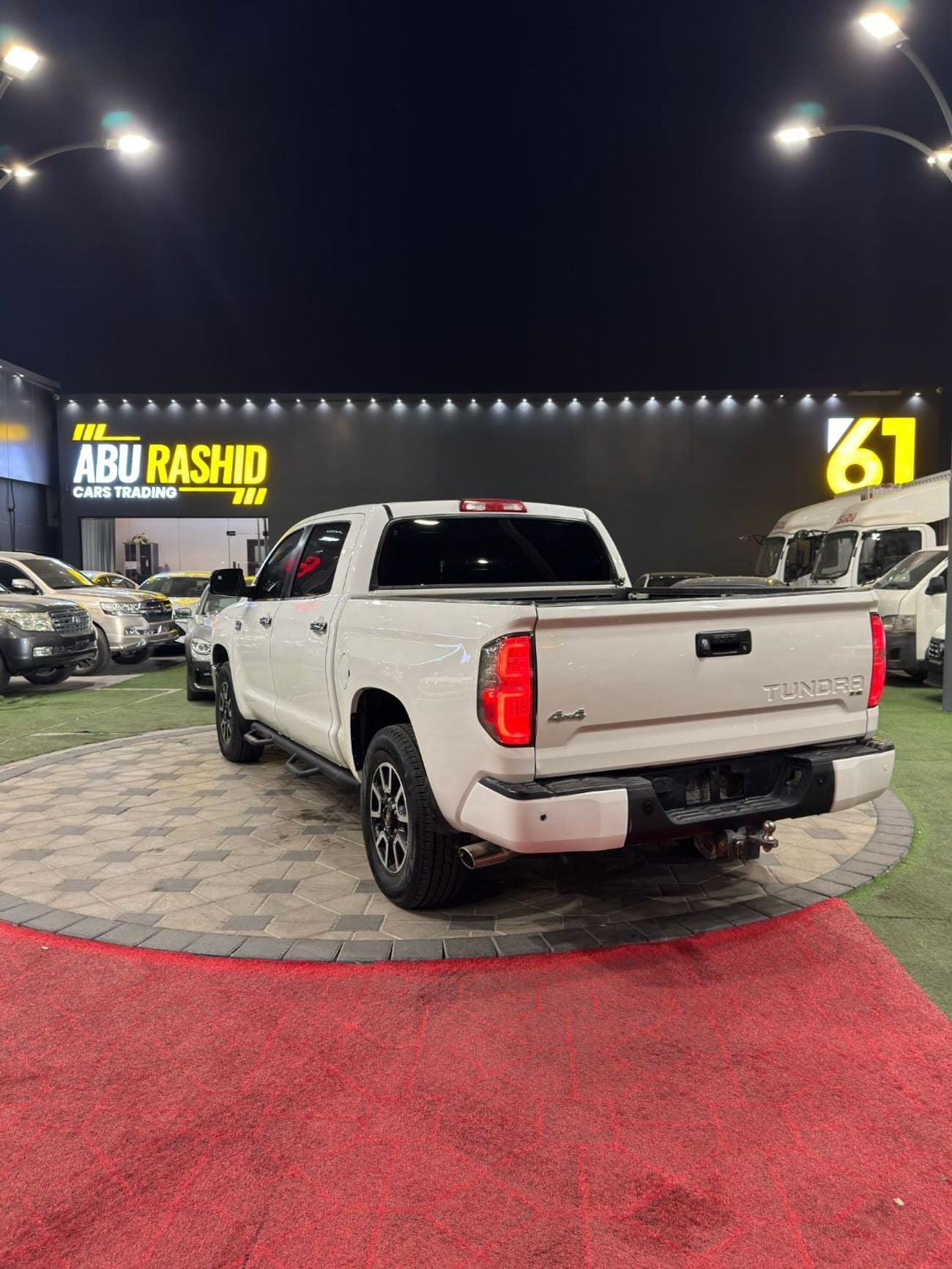 Toyota Tundra STANDARD