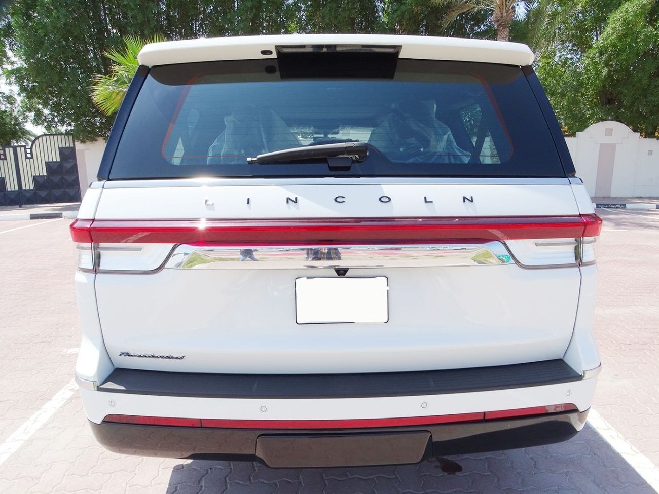 Lincoln Navigator Presidential
