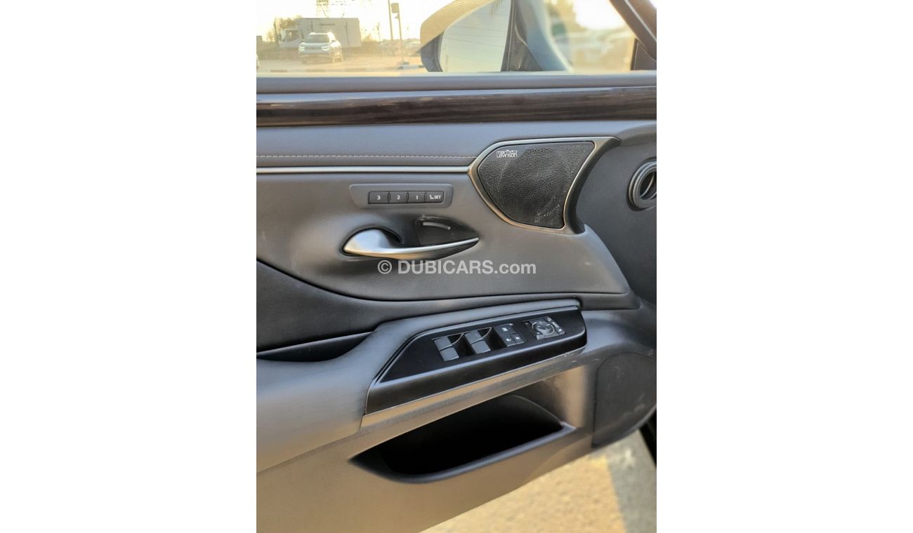 Lexus ES250 LEXUS ES250 HYBRID 2020 MODEL FULL PANORAMA