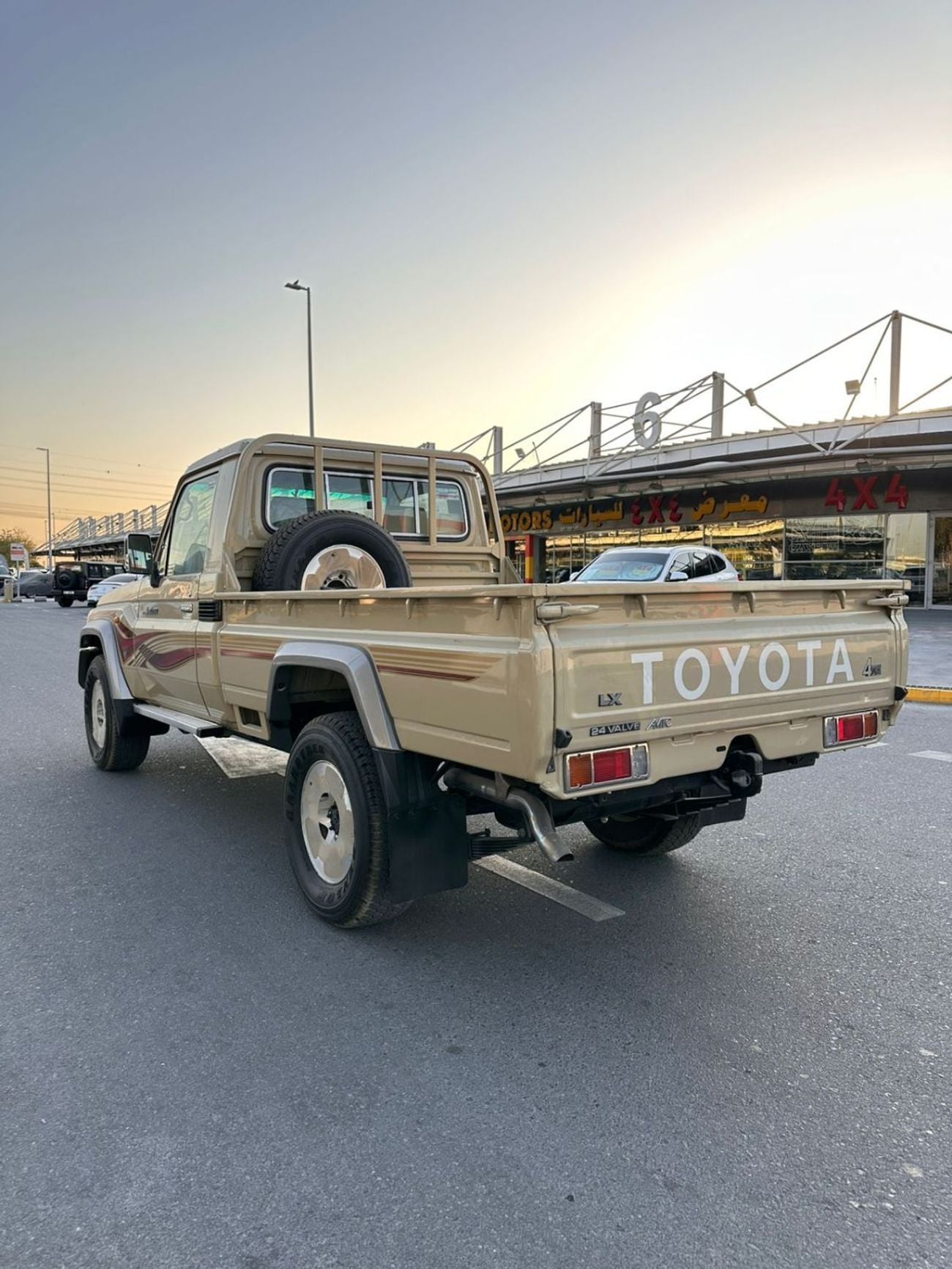 Toyota Land Cruiser Toyota Hilux II 2.4L turbo diesel II , 4x4 II manual transmission II 2025/2026