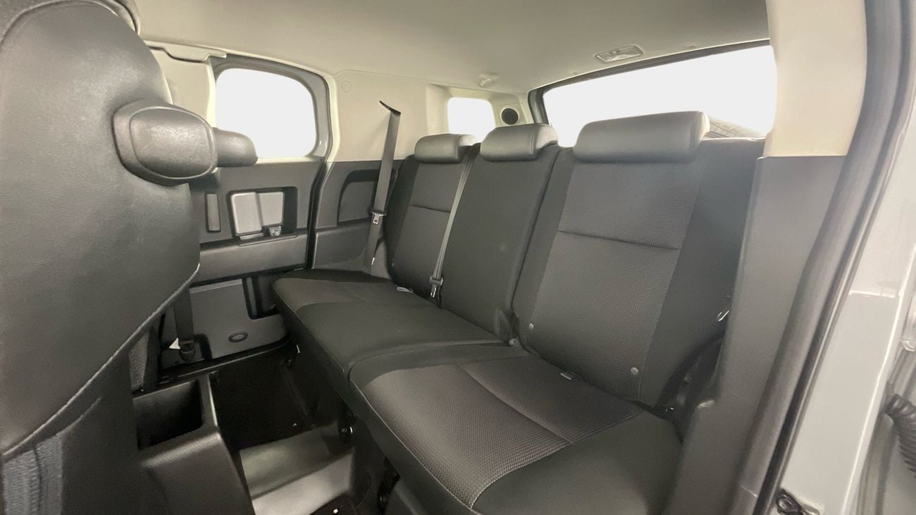 Toyota FJ Cruiser VXR 4.0L VXR | Guaranteed Warranty | 0 Down Payment