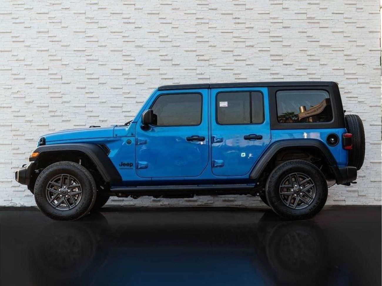 Jeep Wrangler Unlimited Sport S 2.0L A/T