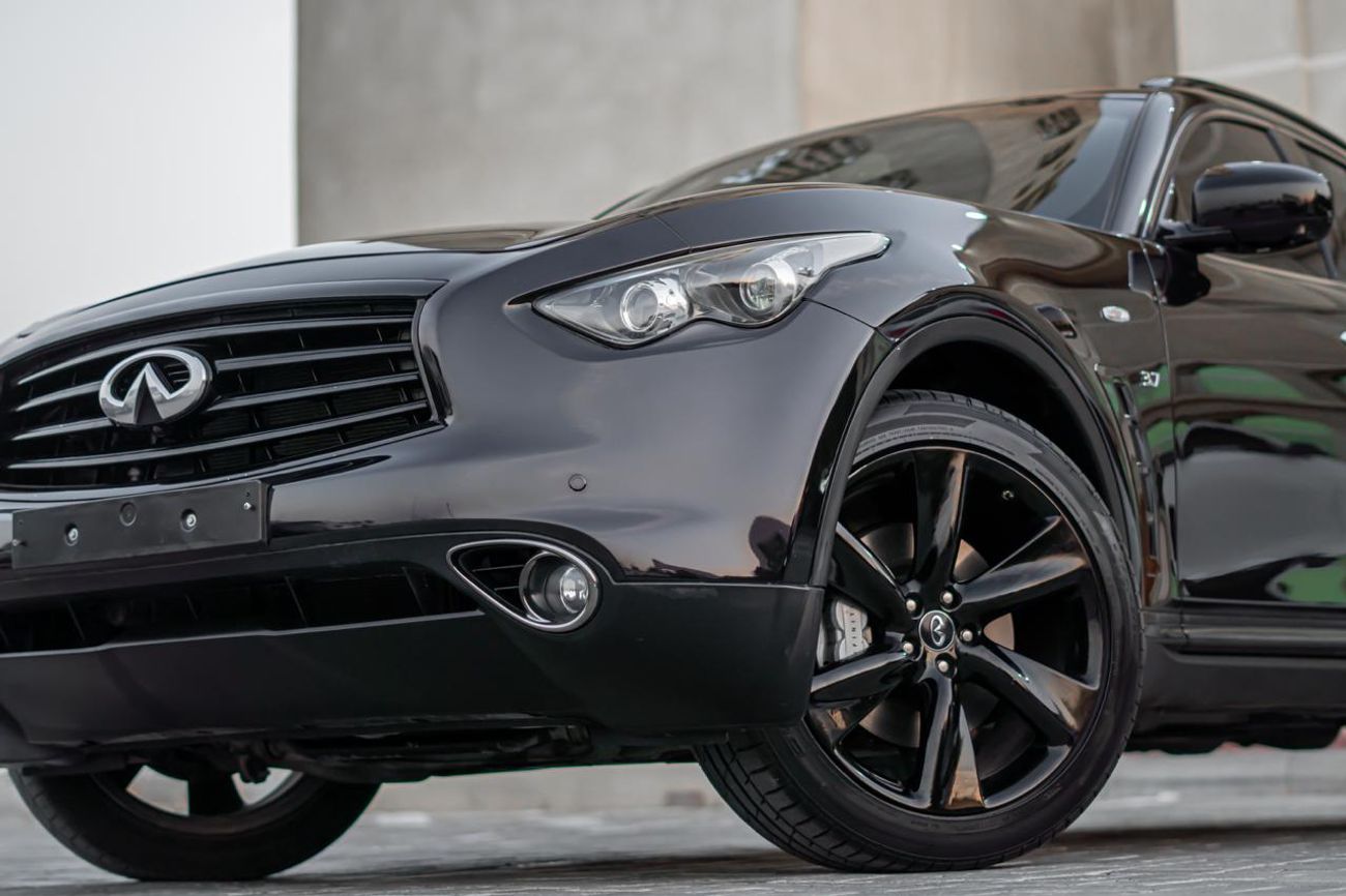إنفينيتي QX70 QX70S