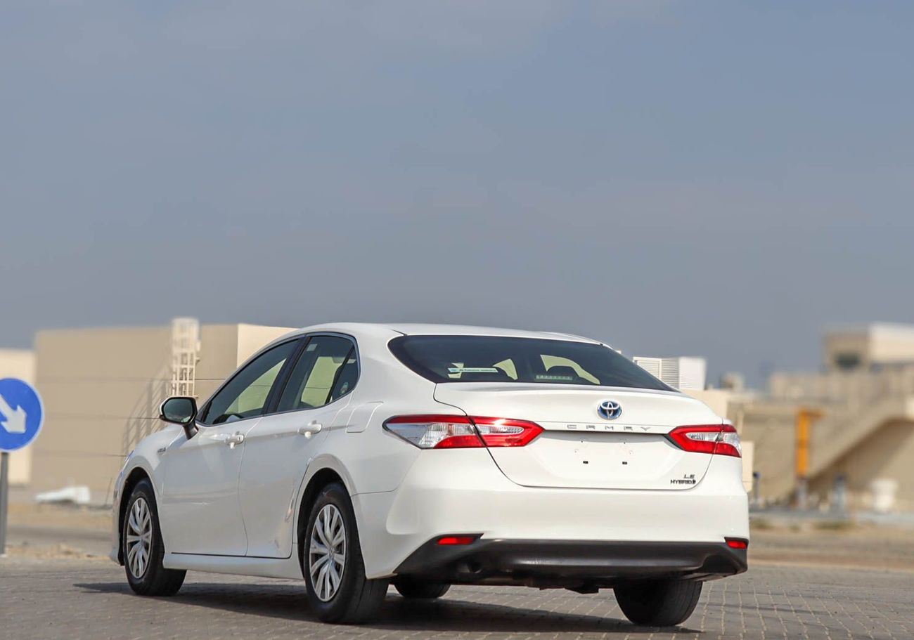 تويوتا كامري تويوتا كامري | 2.5 لتر هجين | 2019 | خليجية | طلاء أصلي | خالية من الحوادث | بحالة ممتازة | 954 شهري