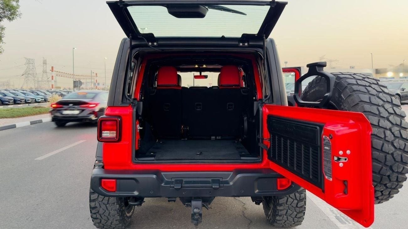 Jeep Wrangler NUDGE BAR WITH LED STRIP LIGHTS | 3.6L PETROL ENGINE | PUSH START | 2019 | RHD | AT | 4WD | REAR VIE