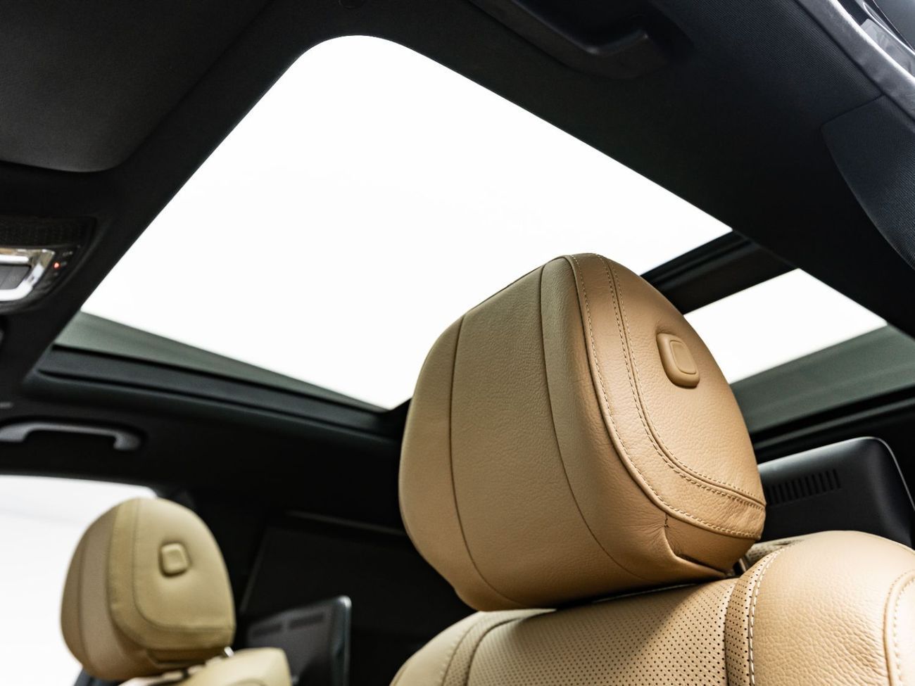 مرسيدس بنز GLS 450 Premium + 3.0L (389 HP)