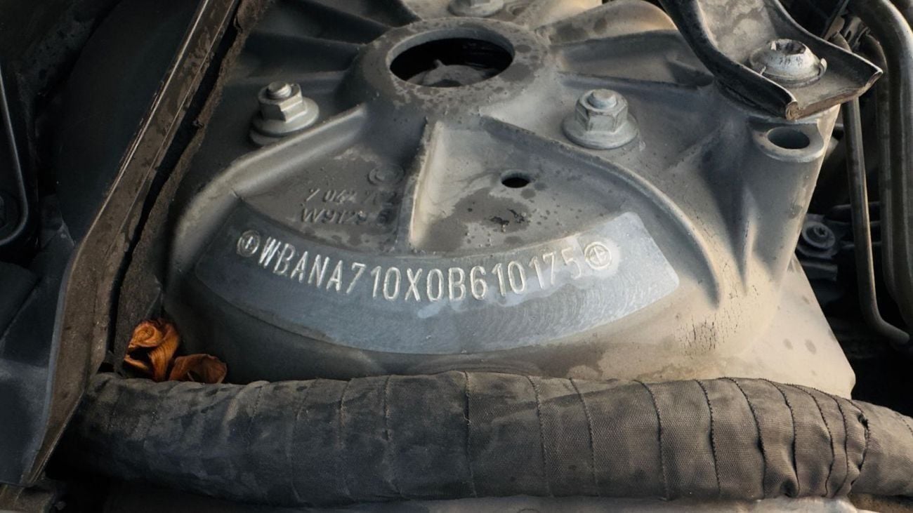 بي أم دبليو 530i 2006 BMW 530i SEDAN | 3.0L PETROL ENGINE | LHD | AUTOMATIC TRANSMISSION | 2WD | LEATHER SEATS | SUNR