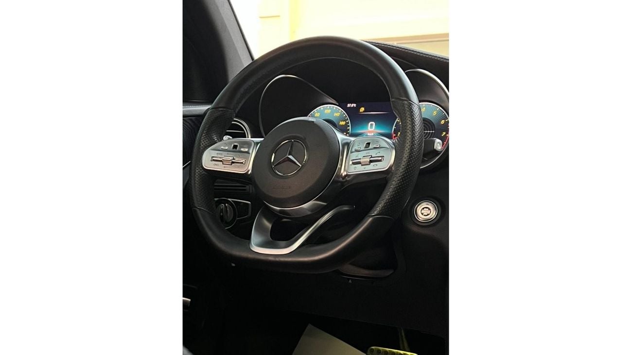 Mercedes-Benz GLC 300 4MATIC Mercedes GLC 300 Model 2020 Gcc specs