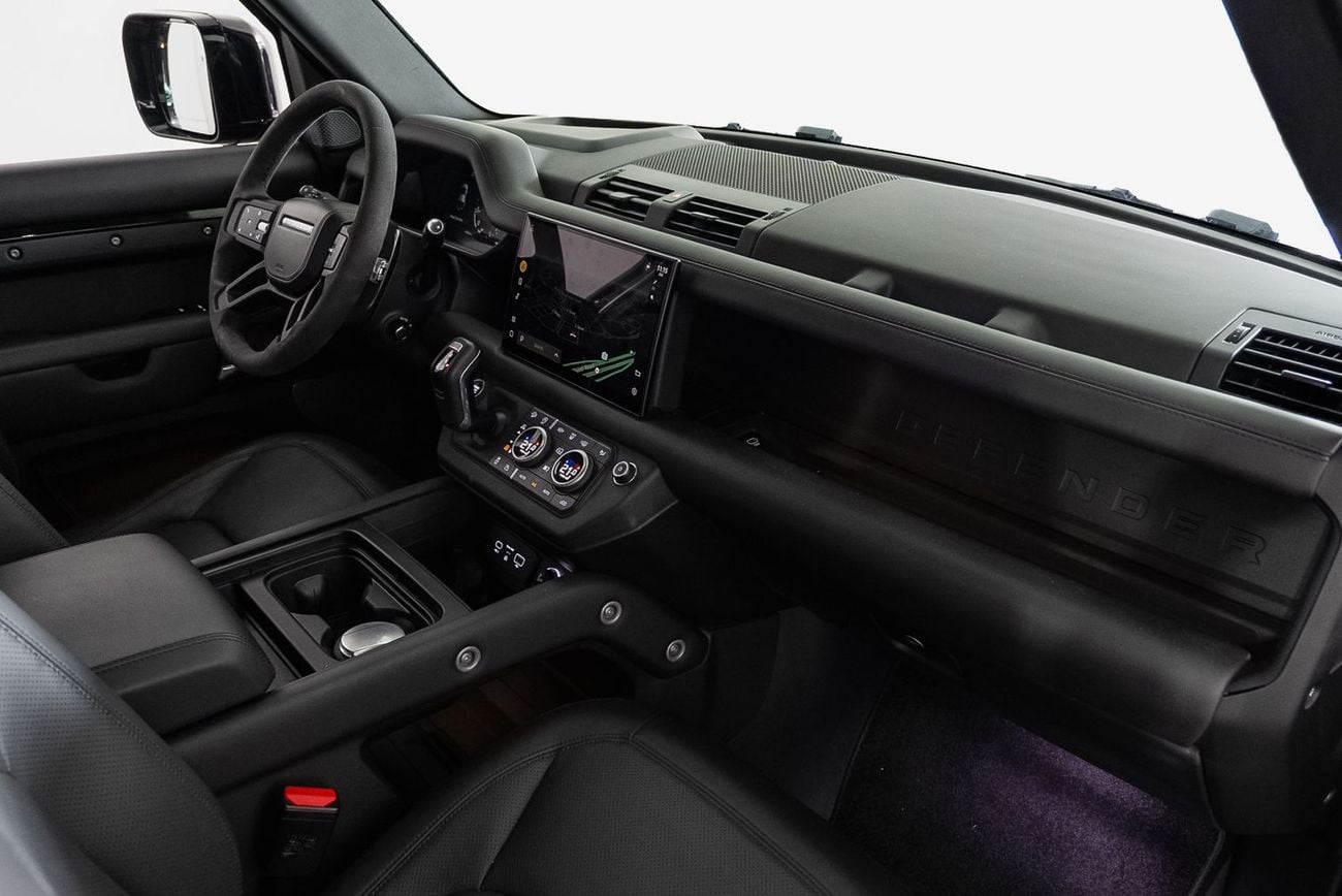 لاند روفر ديفندر 110 X P525 5.0L