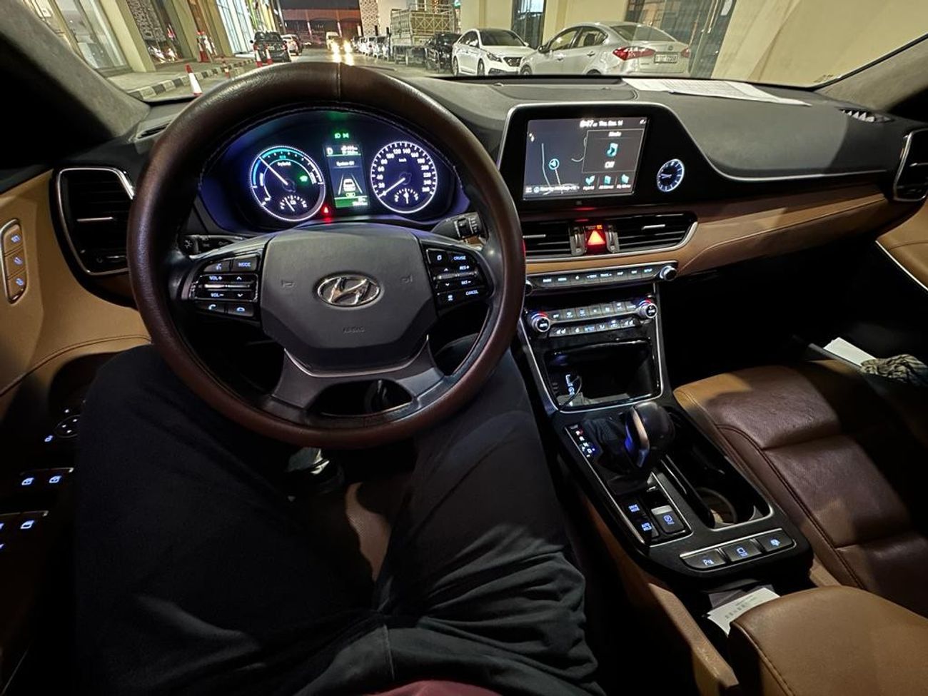 Hyundai Azera Hyundai Azera Hybrid, imported from Korea