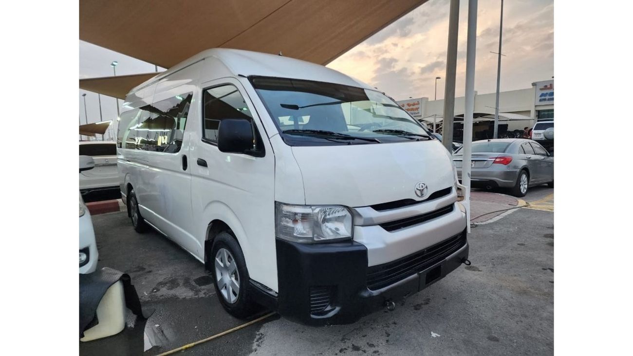 Toyota Hiace 2.5L DIESEL HIGH ROOF 13 SEATER MT