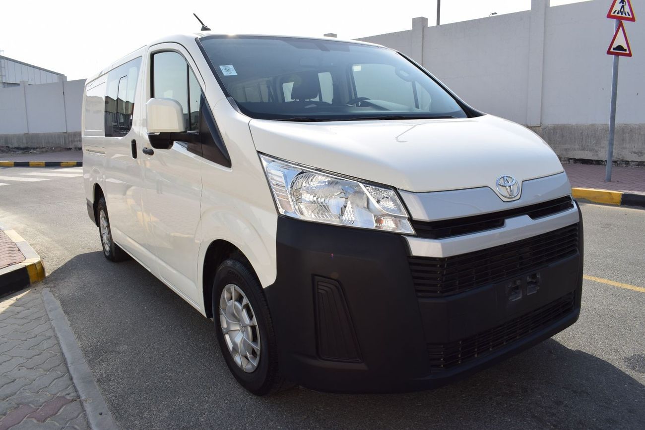 Toyota Hiace GL - Standard Roof Toyota Hiace 3.5 Ltr 6 seater van, model:2020. Excellent condition