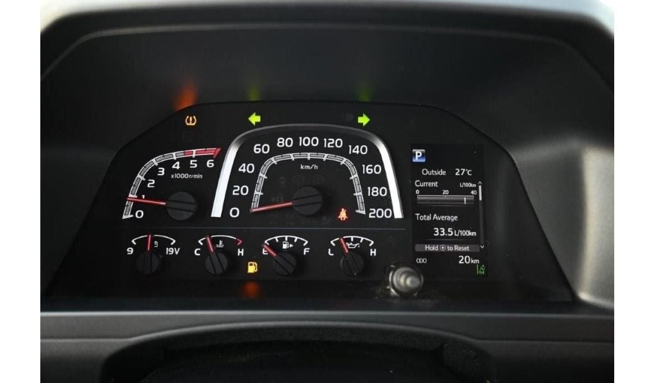 تويوتا لاند كروزر 70 DLX 2.8L DIESEL AUTOMATIC 4X4