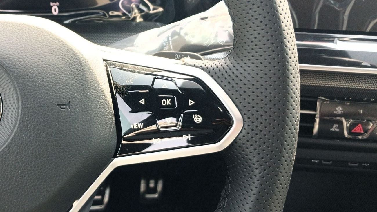 Volkswagen Golf Volkswagen Golf R-line1.5L Petrol Turbo 2024YM