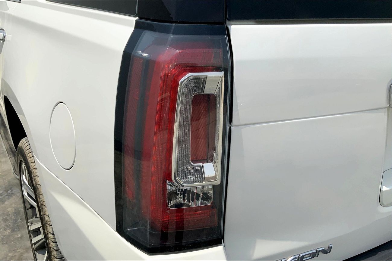 GMC Yukon Denali