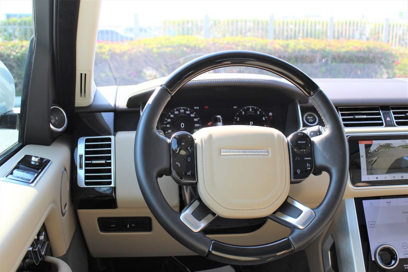 Land Rover Range Rover V6 UNDER WARRANTY GCC MINT IN CONDITION