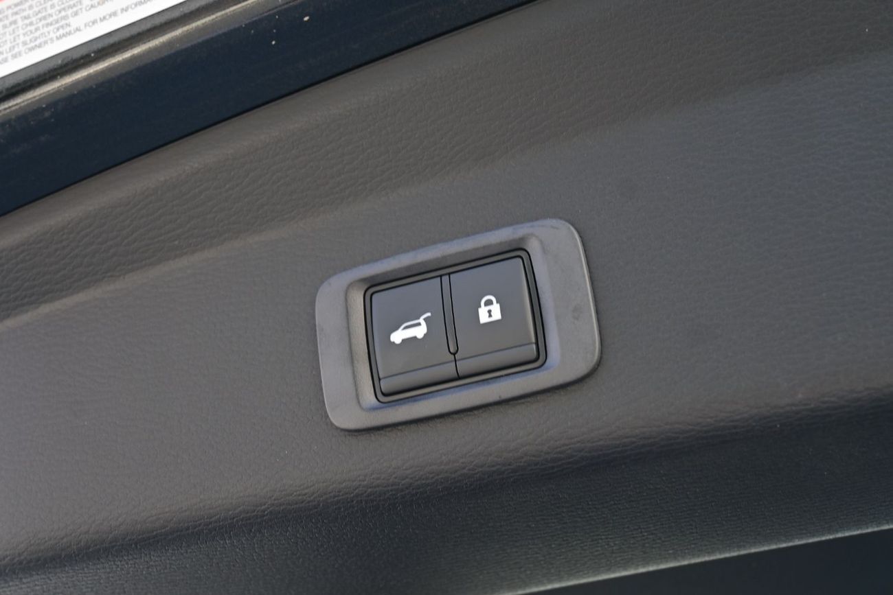 Mitsubishi Outlander Mitsubishi Outlander Hi-Line Plus 2.5L Petrol 4WD, Model 2025, Color Black