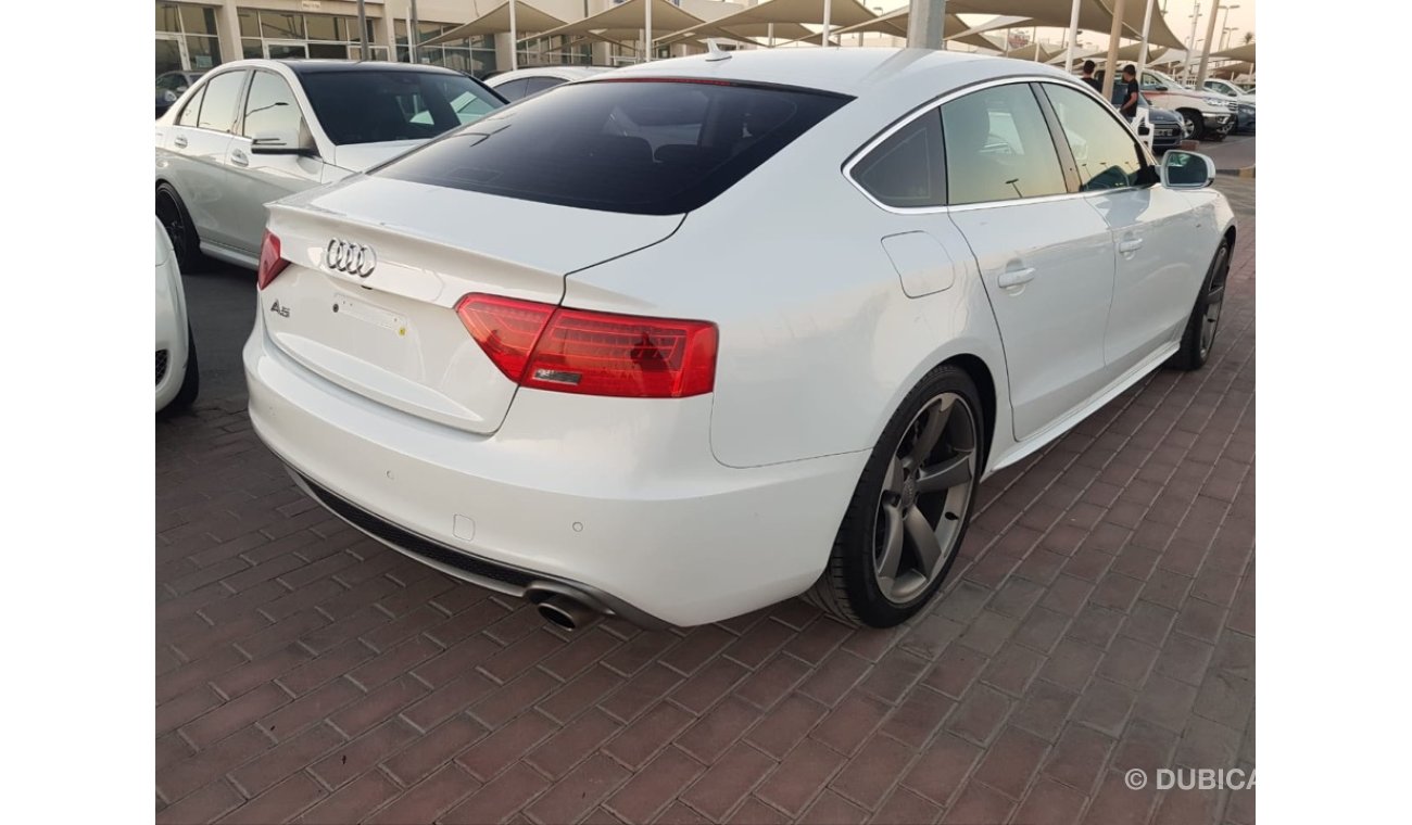 Audi A5 Audi A5 model 2013 GCC car prefect condition full service full option low mileage