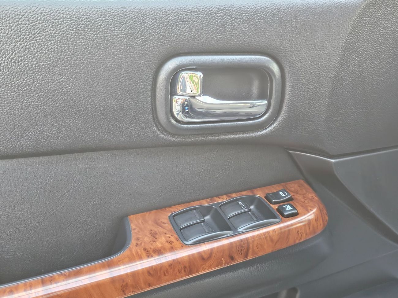 Nissan Patrol Safari Safari 4.8L A/T