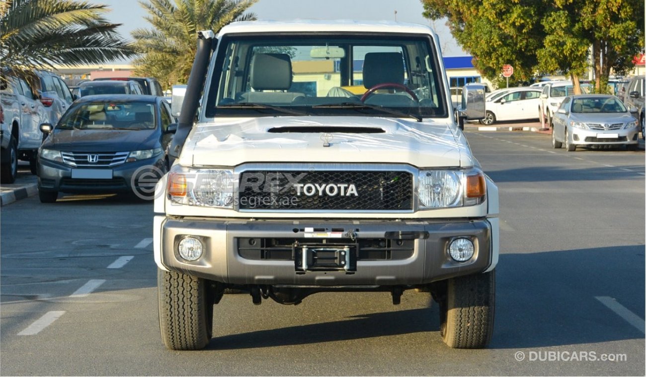 تويوتا لاند كروزر هارد توب LC 76 4.5 Full, 5 seats Winch, AW, over fender, RR difflock