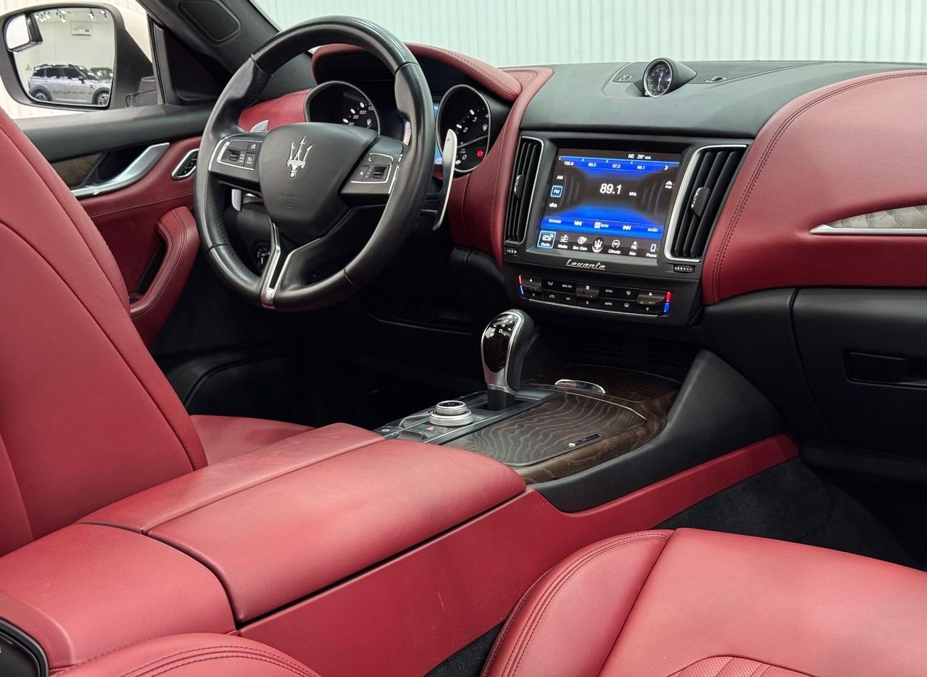 مازيراتي ليفونت Std 3.0L (350 HP) 2017 Maserati Levante, Warranty, Full Maserati Service History, Excellent Conditio