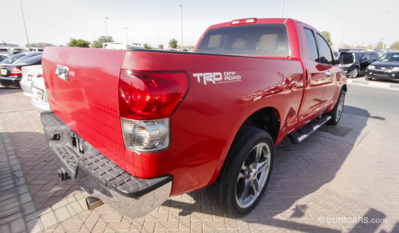 Toyota Tundra 5.7 L