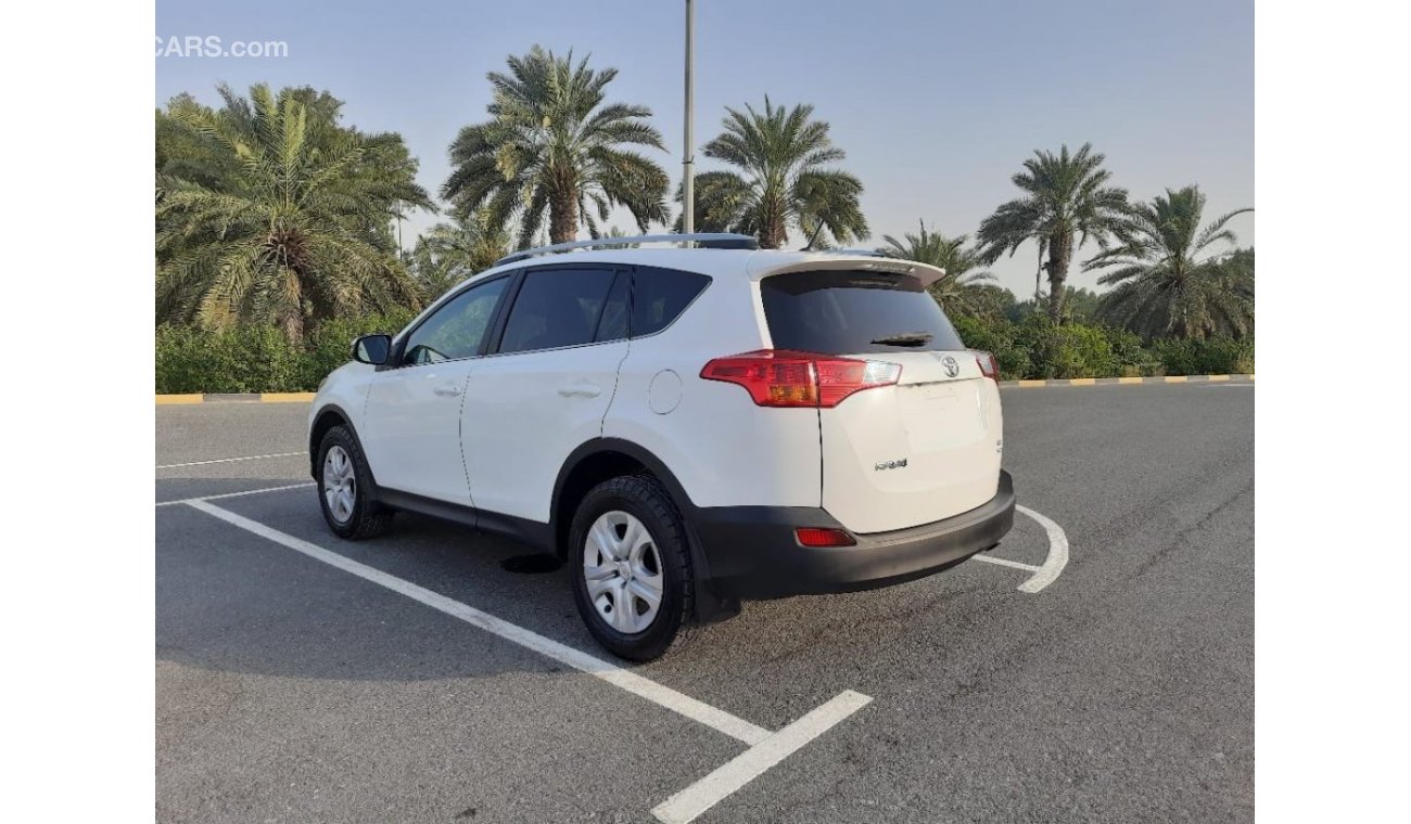 Toyota RAV4 EX Toyota rav_4  (USA-SPEC) 4*4 - 2015- VERY GOOD CONDITION