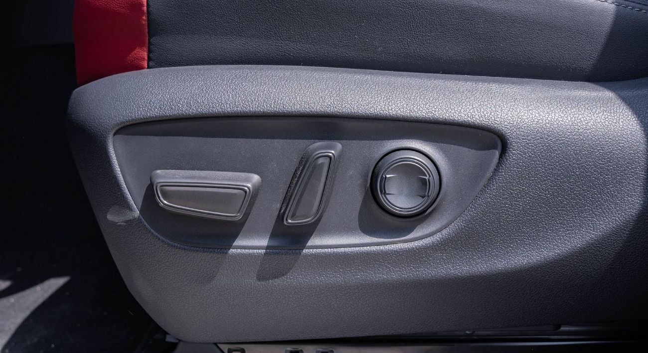 Toyota Land Cruiser ECT0113 - Toyota LC300 VXR  - 3.5L Hybrid At Black With Red 2025